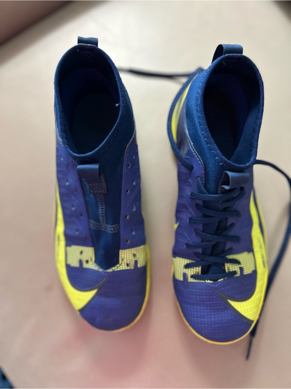 Nike Mecurial Youth Athletic Soccer Shoes in Blue and Yellow